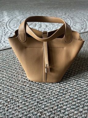 Valentino Orlandi Milano Tan Khaki Bucket Tote Handbag